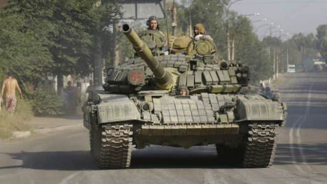 Ukraine: Russian troops cross border