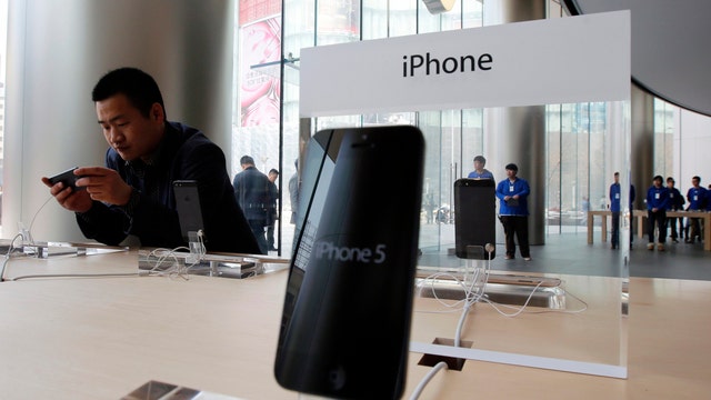 Would a Cheaper iPhone for China Help Foreign Sales?