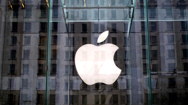 Apple shares weigh on the Nasdaq