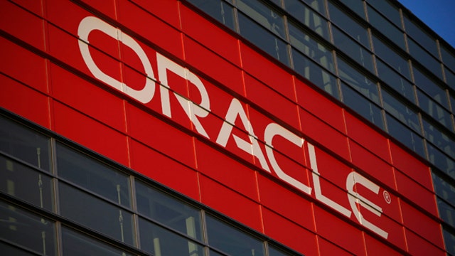Oracle 1Q earnings top estimates