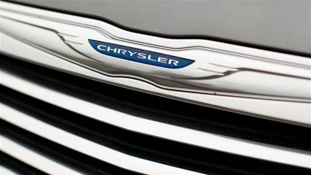 UAW hires Deutsche Bank to advise on Chrysler exit