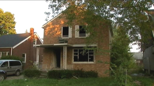 Detroit man selling home for an iPhone 6