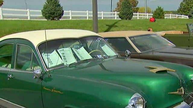 Collector cars roll into Hershey, PA