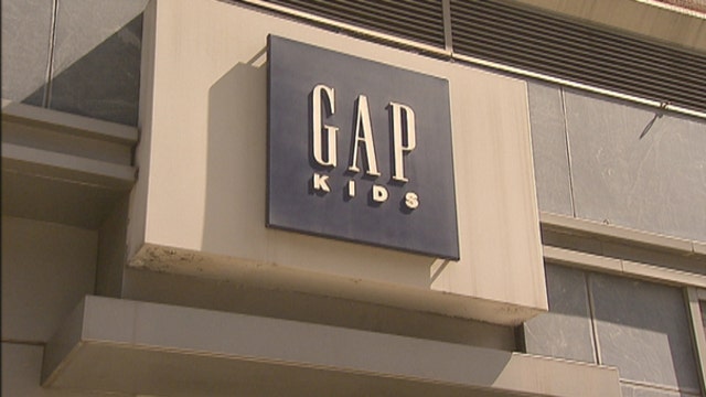 Gap shares down on weak global sales