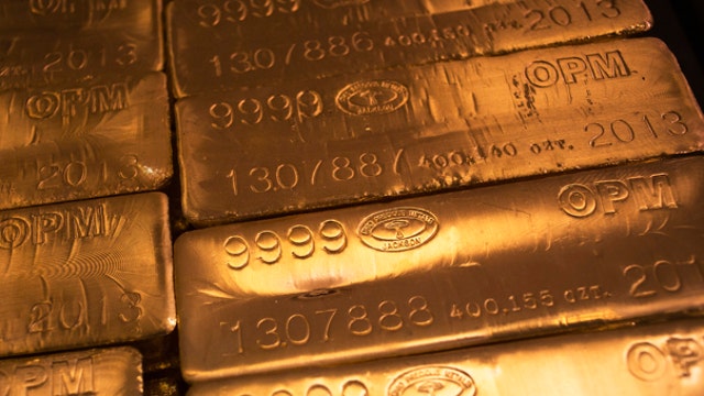 Gold prices plunge