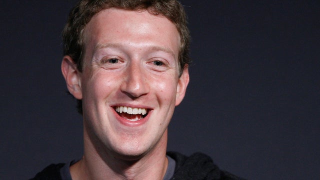 Zuckerberg buys up neighboring homes