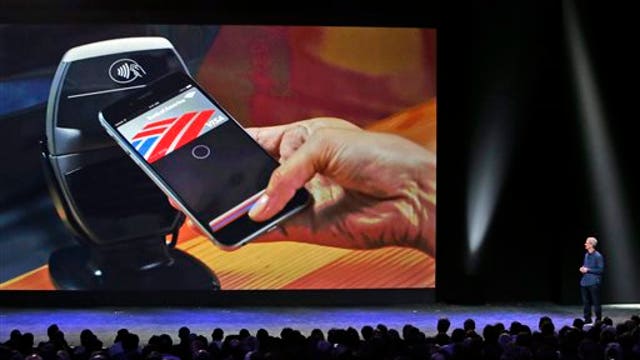 Former Apple CEO: Apple Pay has good chance of being safe