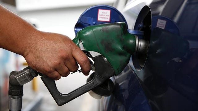 National price of gasoline falls closer to $3