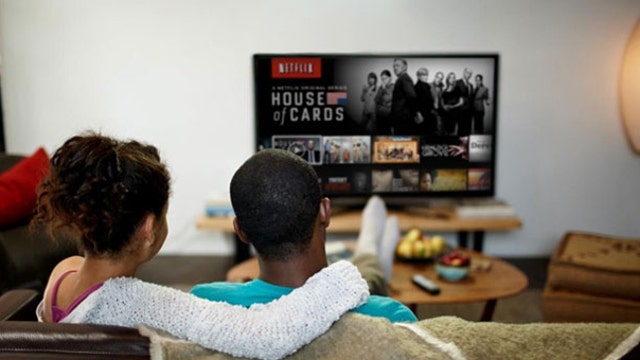 Tech Rewind: Netflix tanks on earnings, Apple unveils golden goods