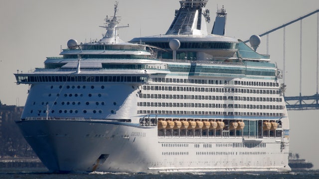 Cruise industry bans anyone in contact with Ebola