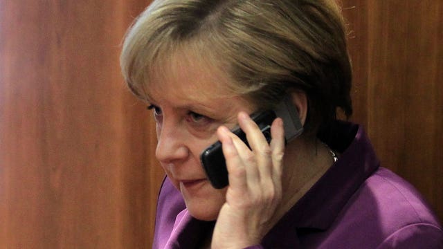 U.S.'s alleged spying on Merkel masterminded by Snowden?