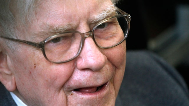 Warren Buffett's favorite market signal flashes warning