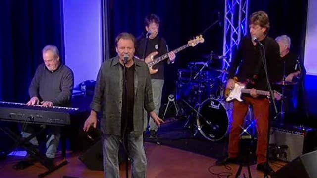 Delbert McClinton sings ‘Best of Me’