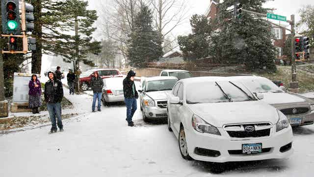 Automakers’ pledge to customer privacy has loopholes?