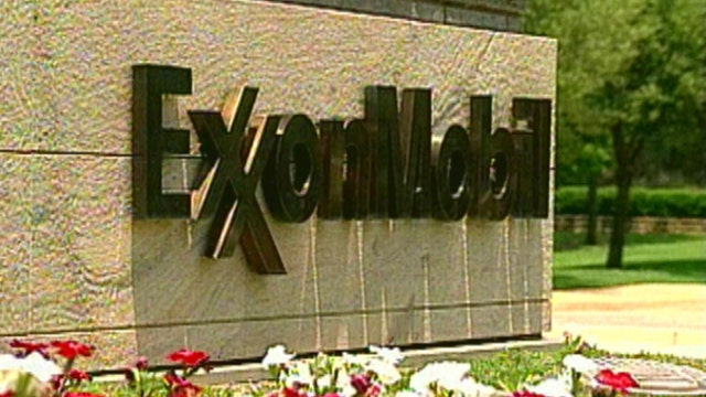 Buffett’s Berkshire Hathaway buys major stake in ExxonMobil