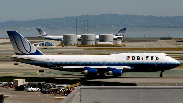 United Airlines plans to cut costs by $2B