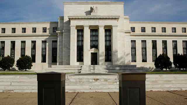 Fed under fire over bank oversight