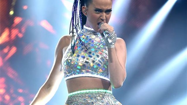 Katy Perry to play Super Bowl half-time show
