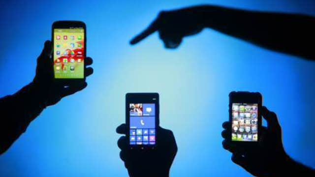 Let the cell-phone-plan price war begin