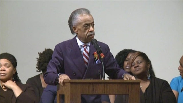 Huckabee: Al Sharpton has responsibility to be a little more truthful