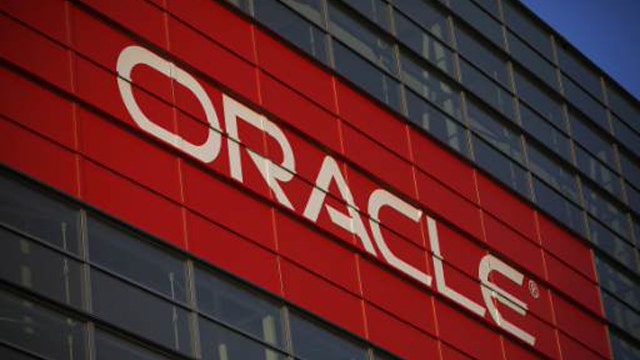 Oracle 2Q earnings top estimates