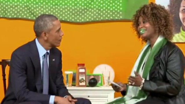 YouTube 'stars' interview President Obama