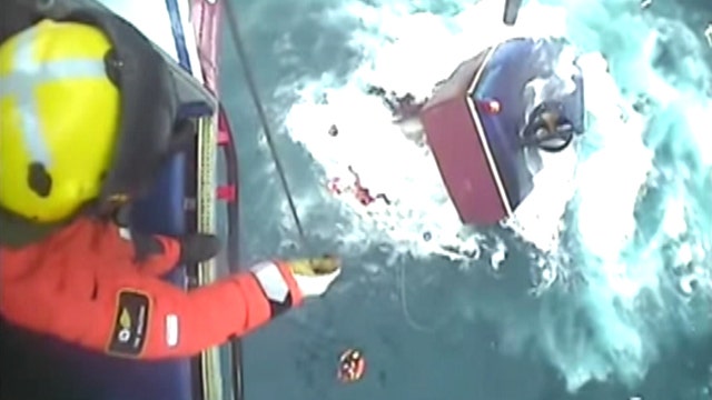 Remarkable rescue: Fishermen saved from sinking boat 