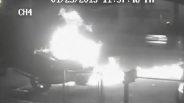 Fire starter caught on tape brazenly torching truck 