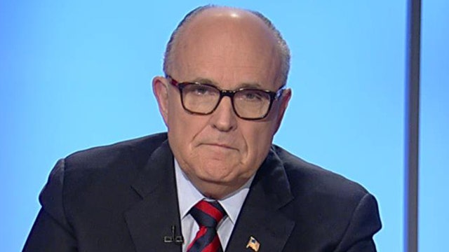 Giuliani challenges Obama comparing ISIS to Crusades