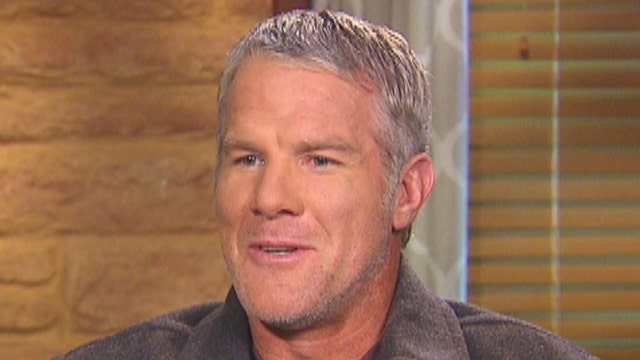 Favre returning home (sorta) to Green Bay to be immortalized
