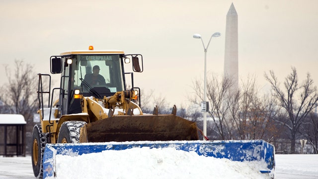 Snow shuts down several government offices in Washington