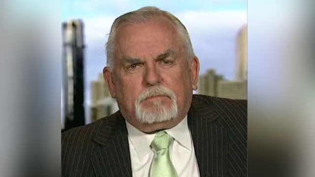 John Ratzenberger 'cheers' for US workers