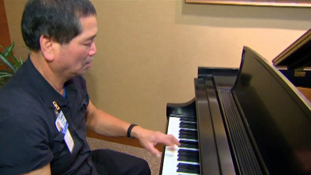 Hospital janitor brings joy with piano playing 