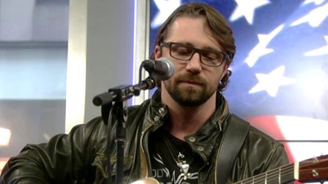 Country singer Pete Scobell records song for Taya Kyle