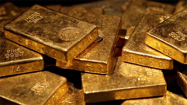 Robbers steal $4.8 million in gold bars from armored truck