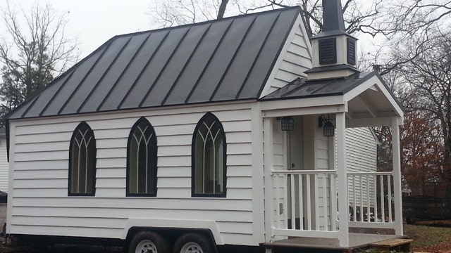 How tiny is this wedding chapel? 