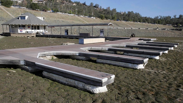 Calif. approves new water restriction rules amid drought