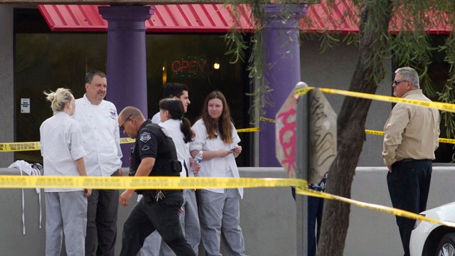 Manhunt for gunman after at least five shot in Mesa, Arizona