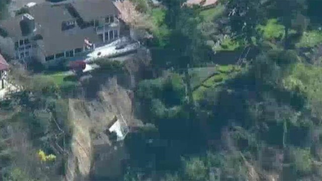 Landslide threatening million dollar homes in Seattle suburb