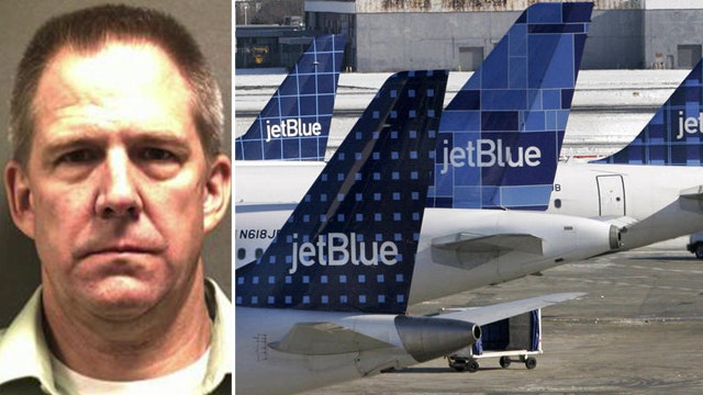JetBlue pilot who had midair meltdown suing airline