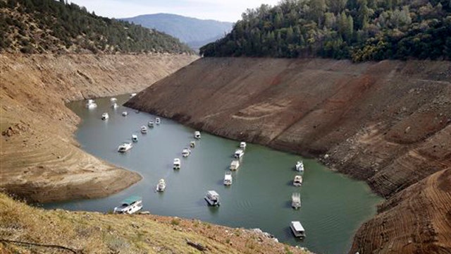 Calif. issues mandatory water restrictions amid drought