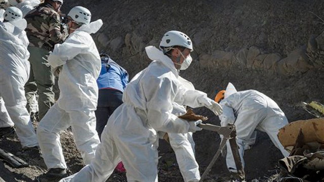 Officials: Germanwings co-pilot sped up deadly descent 