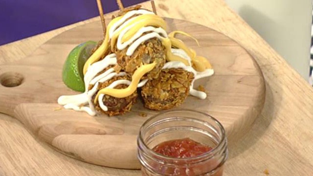 Tasty new foods debuting at ballparks in 2015