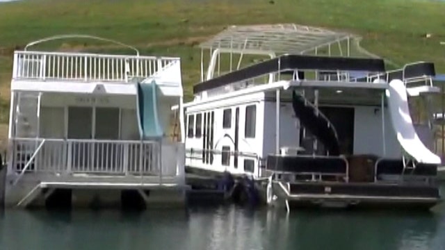 Houseboat owners struggle with historic California drought