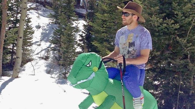Dino skier scores surprising first date via Reddit