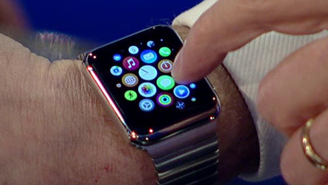 Apple Watch mostly impresses experts in initial reviews