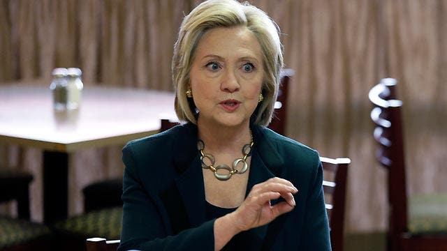 Letter shows Clinton was asked about personal e-mail in 2012
