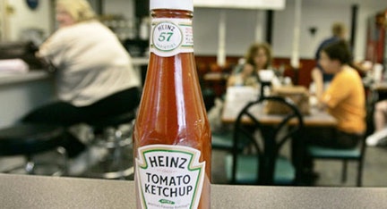 Australian researcher says he's found the best way to pour ketchup from glass bottle