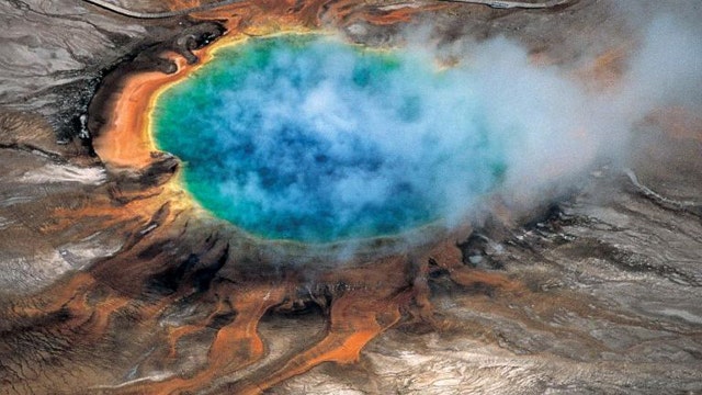 Giant magma reservoir mapped under Yellowstone supervolcano
