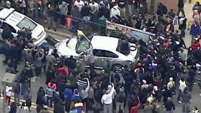Rioting rages in Baltimore after Freddie Gray funeral